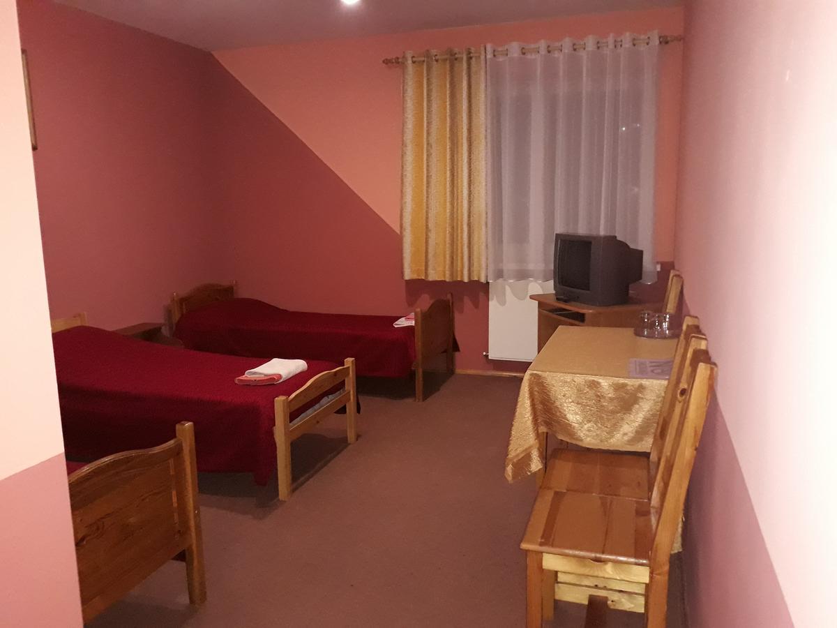 Hotel Suvorov Kobrin Exteriör bild